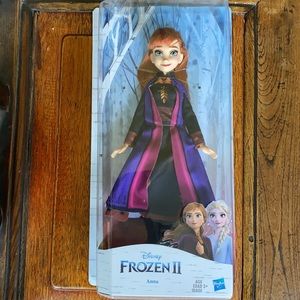 NIB Disney Frozen 2 Anna Fashion Doll